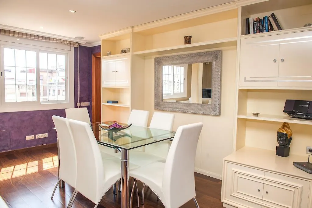 Splendid Gaudi Mercat Del Ninot Apartment برشلونة